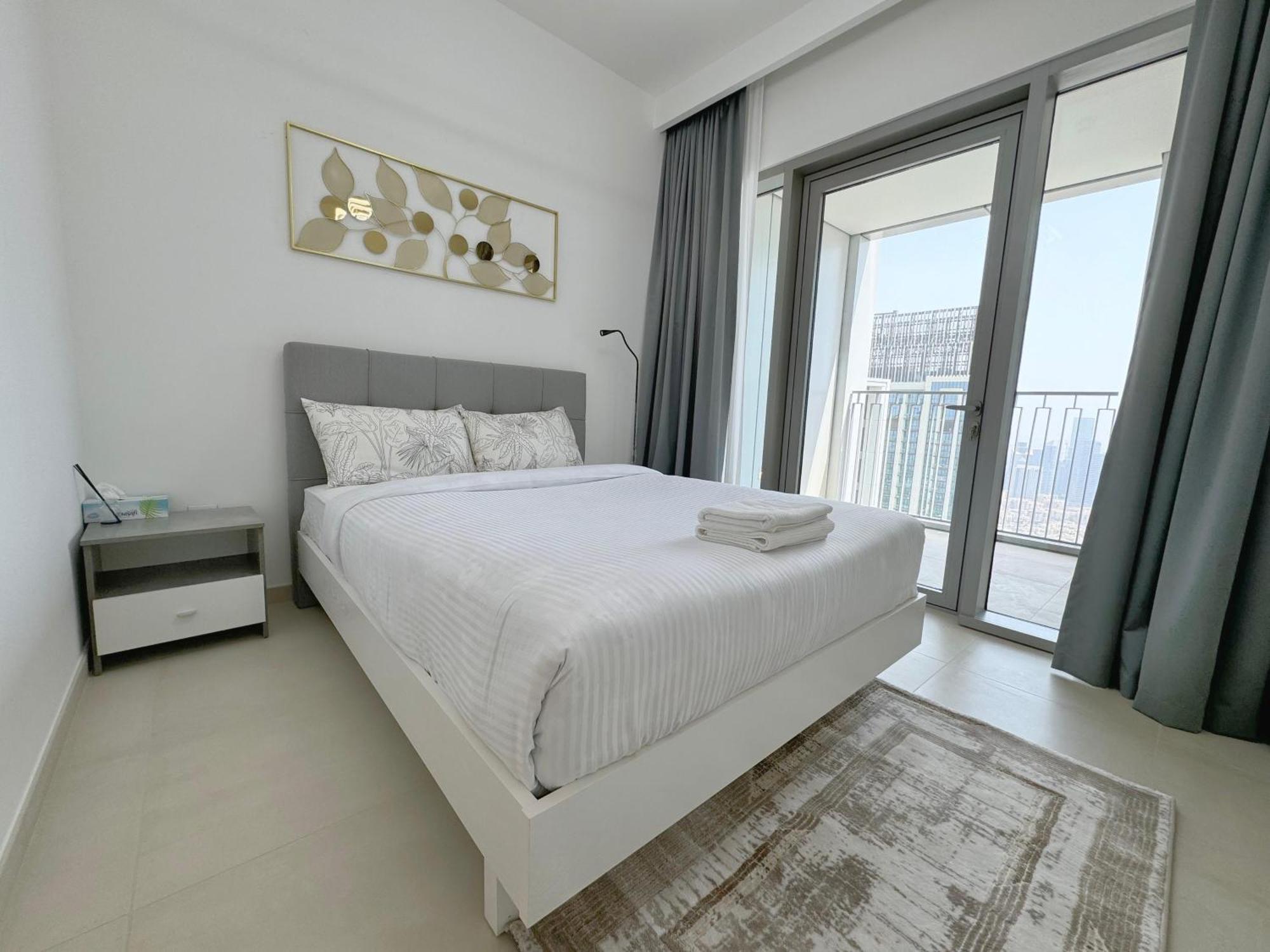 Dvr 4 Bedroom Available In Downtown View 2 Apartment
