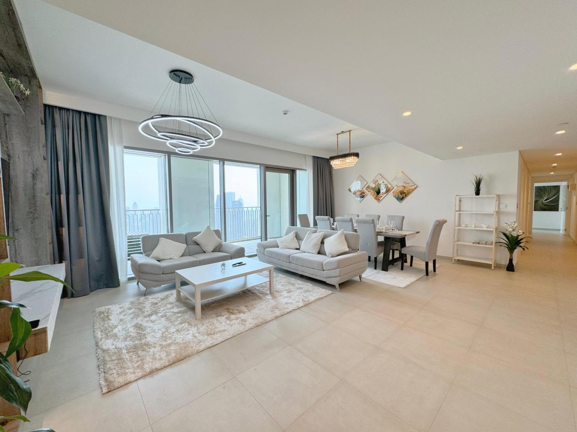 Dvr 4 Bedroom Available In Downtown View 2 *